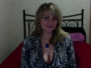 Mutual chat with mature Eldoraxxxx wants DP have fun time